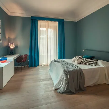 & Apartment